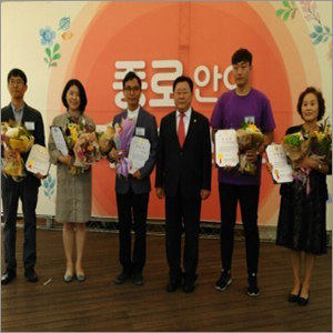 마로니에 공원에서 개최된 2017 복지박람회 행사에 참여하였습니다